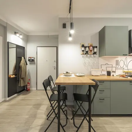 Mari Flat - Metro Pincetto - Italywego