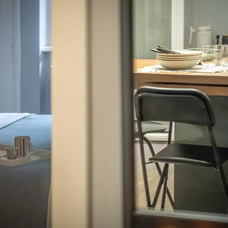 Mari Flat - Metro Pincetto - Italywego *