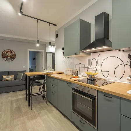 Mari Flat - Metro Pincetto - Italywego