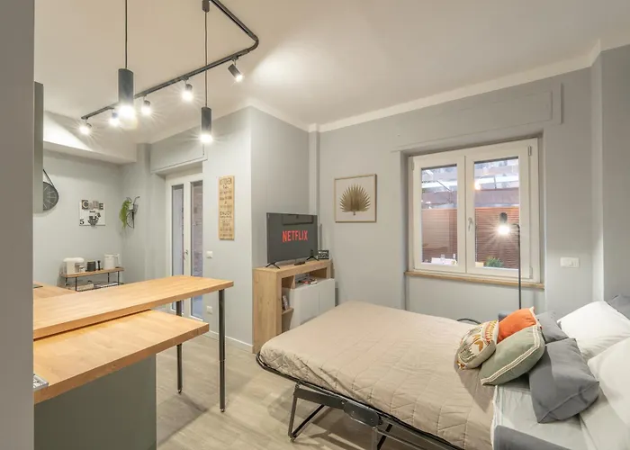 Mari Flat - Metro Pincetto - Italywego Apartment